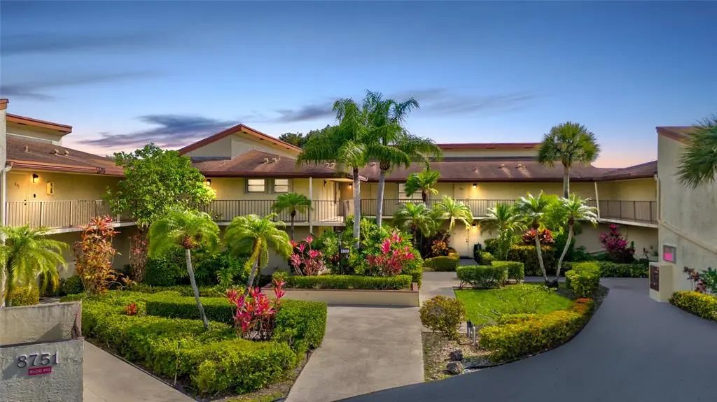 Tamarac, FL 33321,8751 Holly Ct #204