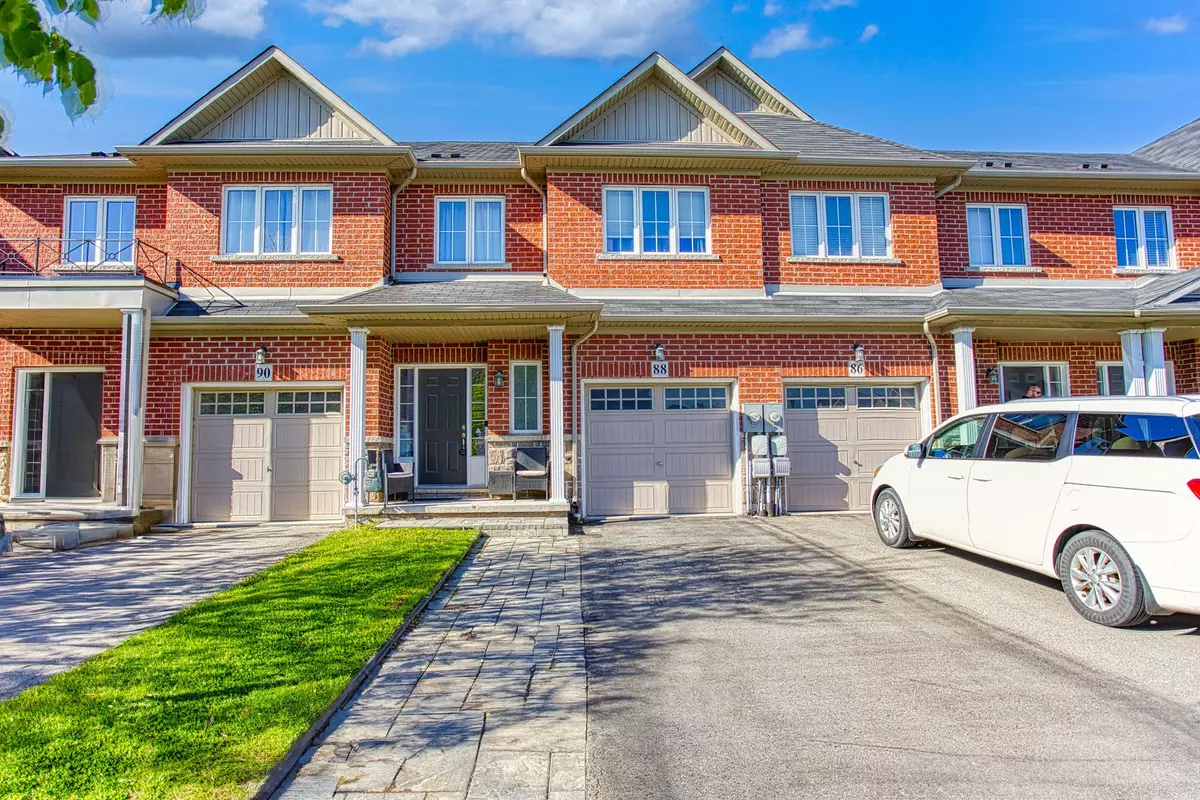 Hamilton, ON L8E 0B8,88 Palacebeach TRL