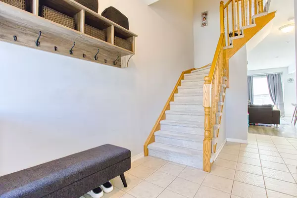 Hamilton, ON L8E 0B8,88 Palacebeach TRL