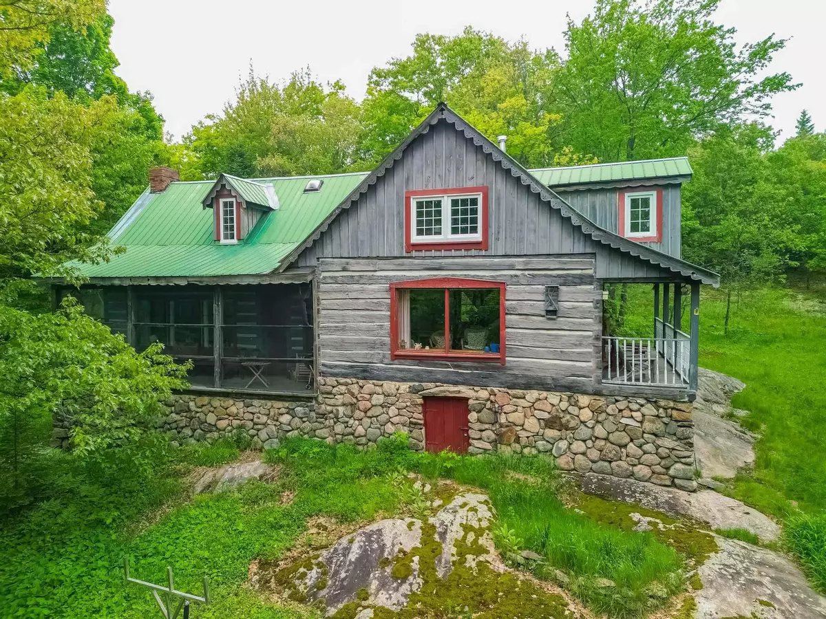 Dysart Et Al, ON K0M 1S0,1129 Koshlong Lake RD