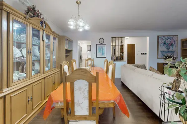 Toronto E04, ON M1K 3M7,30 Merrian RD