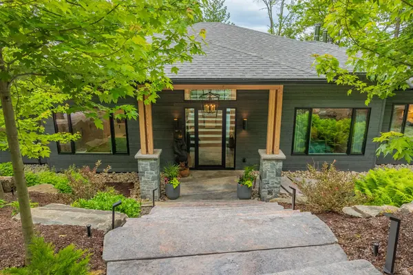 1100 Captains LN, Algonquin Highlands, ON P0A 1E0