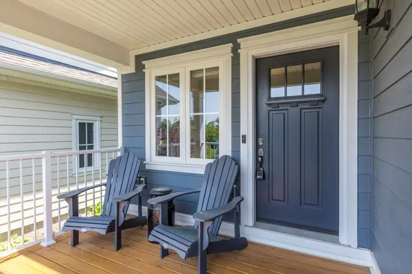 Selwyn, ON K0L 2H0,9 Irons AVE