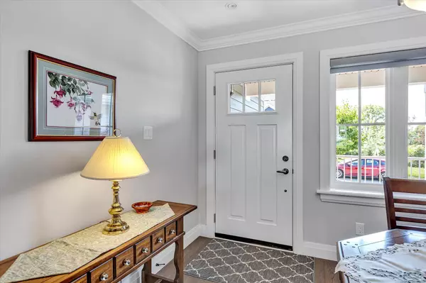 Selwyn, ON K0L 2H0,9 Irons AVE