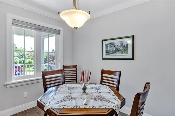 Selwyn, ON K0L 2H0,9 Irons AVE