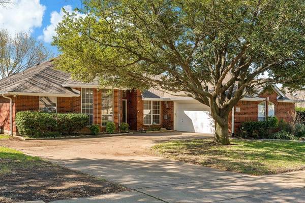 9212 Winslow Court,  North Richland Hills,  TX 76182