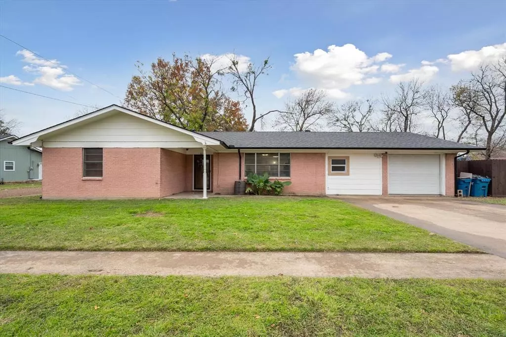 Blooming Grove, TX 76626,201 N Fordyce Street