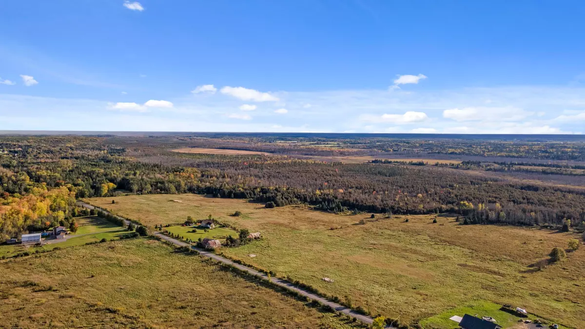 Carp - Huntley Ward, ON K0A 1L0,00 Corkery RD