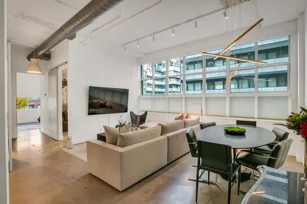 188 Eglinton AVE E #306, Toronto C10, ON M4P 2X7