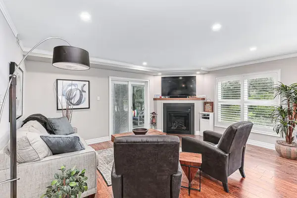 Collingwood, ON L9Y 5C7,423 Mariners WAY