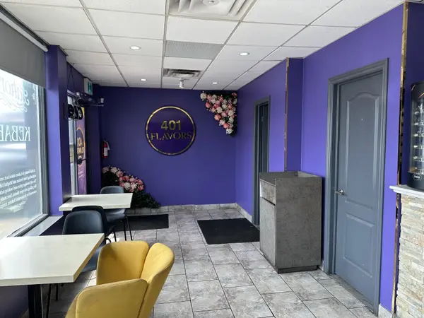 1385 Shawson DR W, Mississauga, ON L4W 1C4