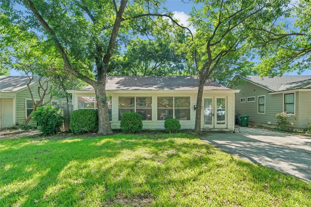 Fort Worth, TX 76107,1717 Virginia Place