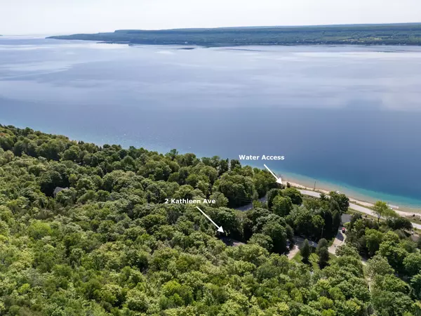 South Bruce Peninsula, ON N0H 2T0,2 Kathleen AVE