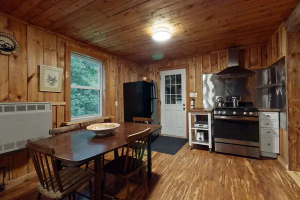 Augusta, ON K0E 1T0,4370 Lords Mills RD