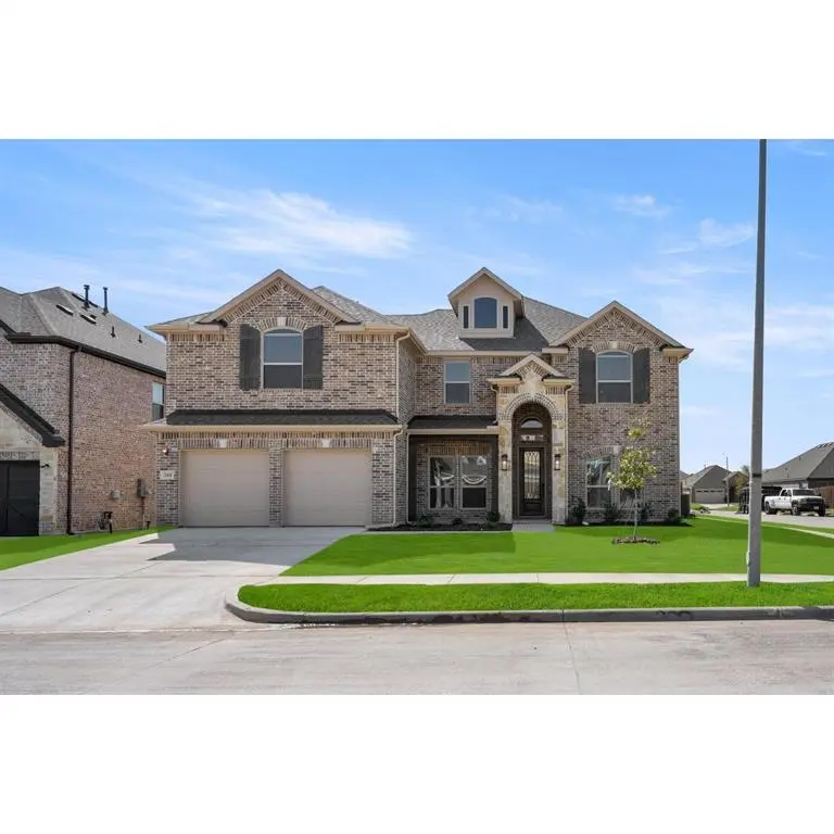 Glenn Heights, TX 75154,300 Tradd