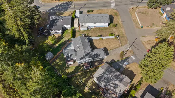 Courtenay, BC V9N 3W2,1565 Valley Cres