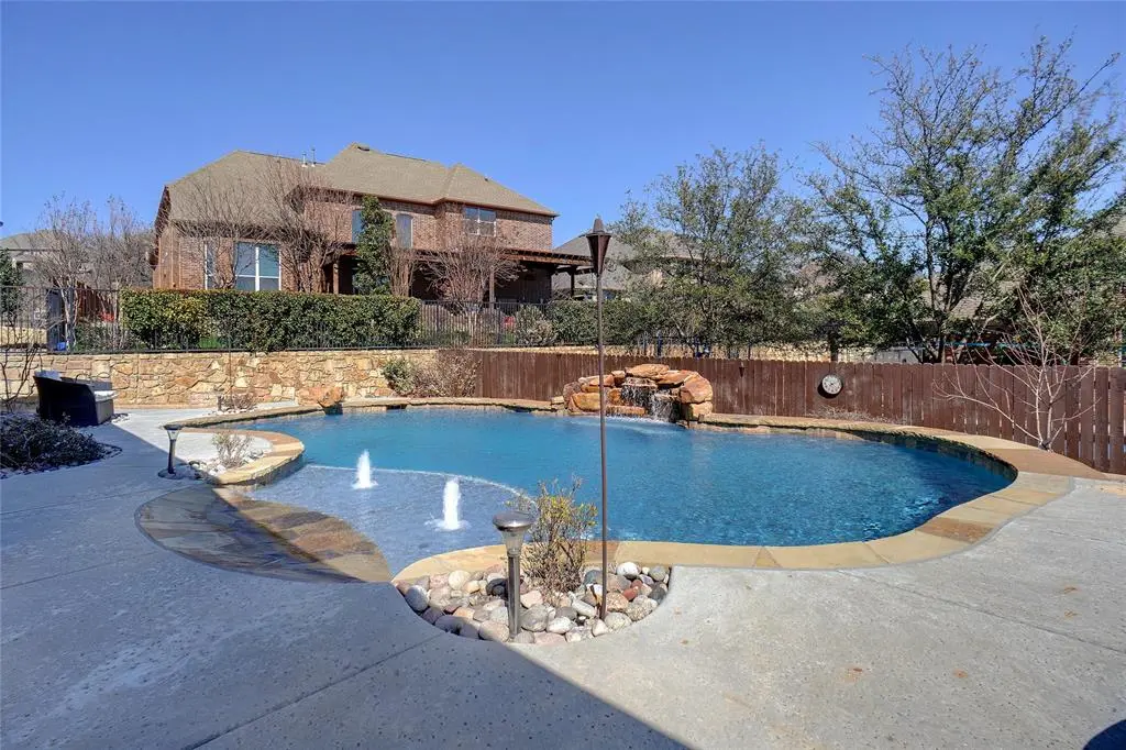 9452 Tindall Drive, Fort Worth, TX 76244