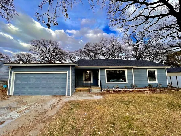 2110 Kings Avenue,  Haltom City,  TX 76117