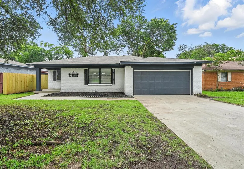 8620 Greenmound Avenue, Dallas, TX 75227
