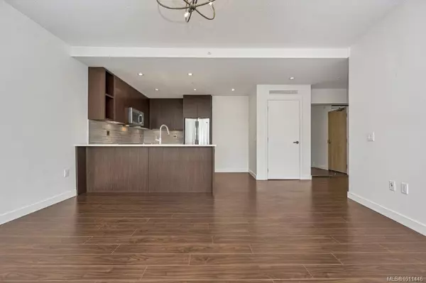 Victoria, BC V8V 1S9,640 Michigan St #303