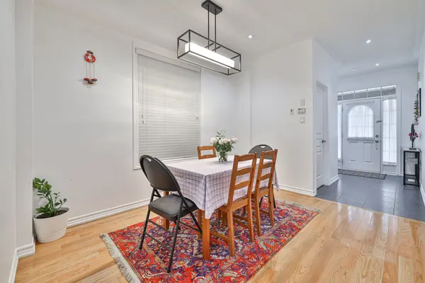 Georgina, ON L0E 1R0,61 Lampkin ST