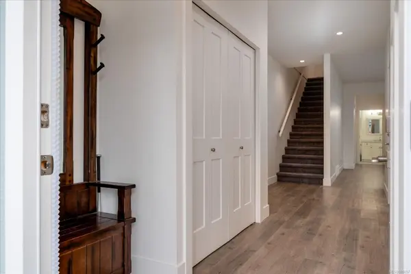 Nanaimo, BC V9T 4N6,2339 York Cres