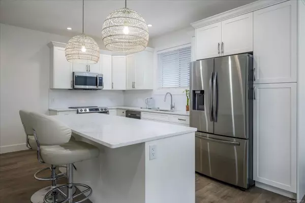 Nanaimo, BC V9T 4N6,2339 York Cres