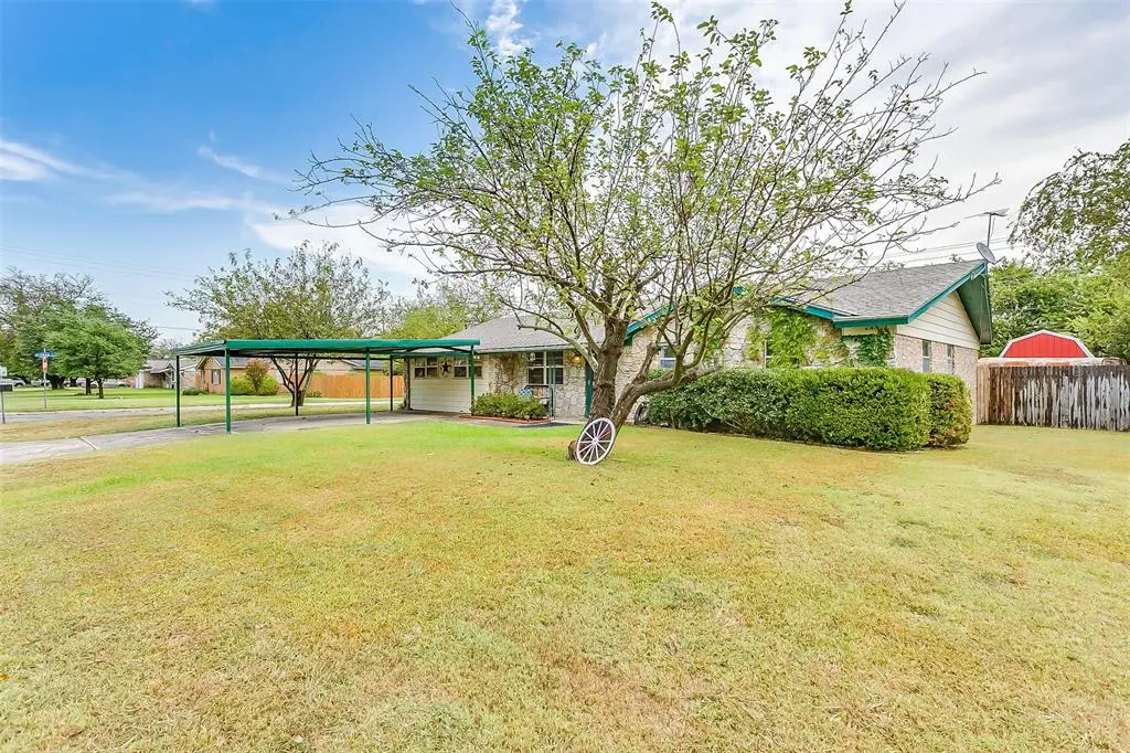 728 S Kate Street, White Settlement, TX 76108