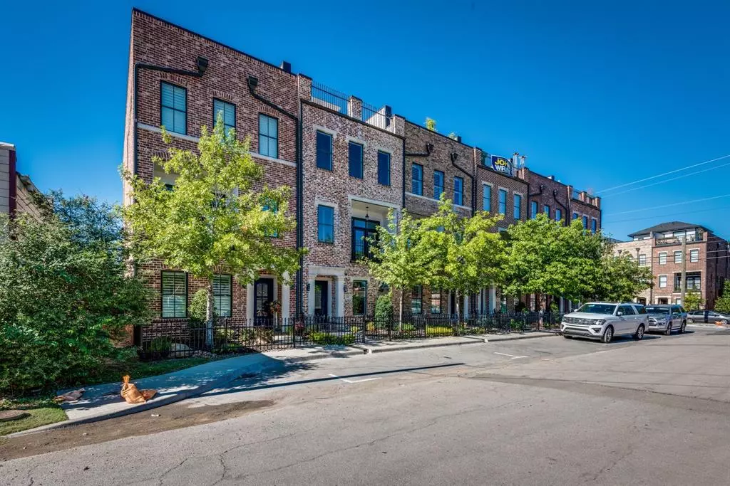 Waxahachie, TX 75165,321 W Franklin Street