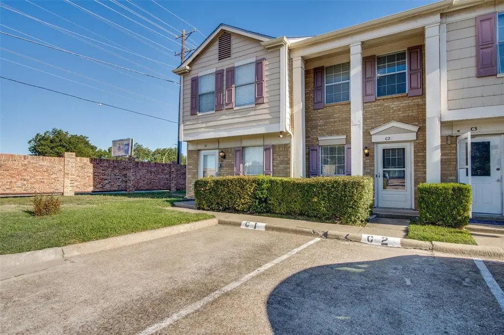 Garland, TX 75040,609 Carriagehouse Lane #C2