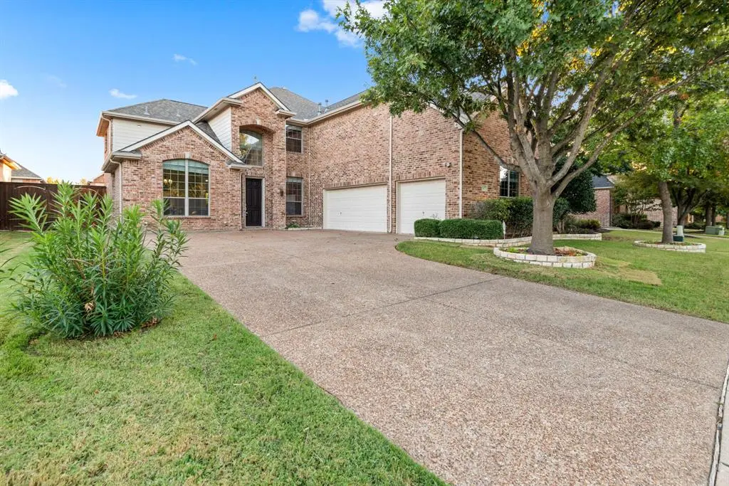 15677 Crown Cove Lane, Frisco, TX 75035