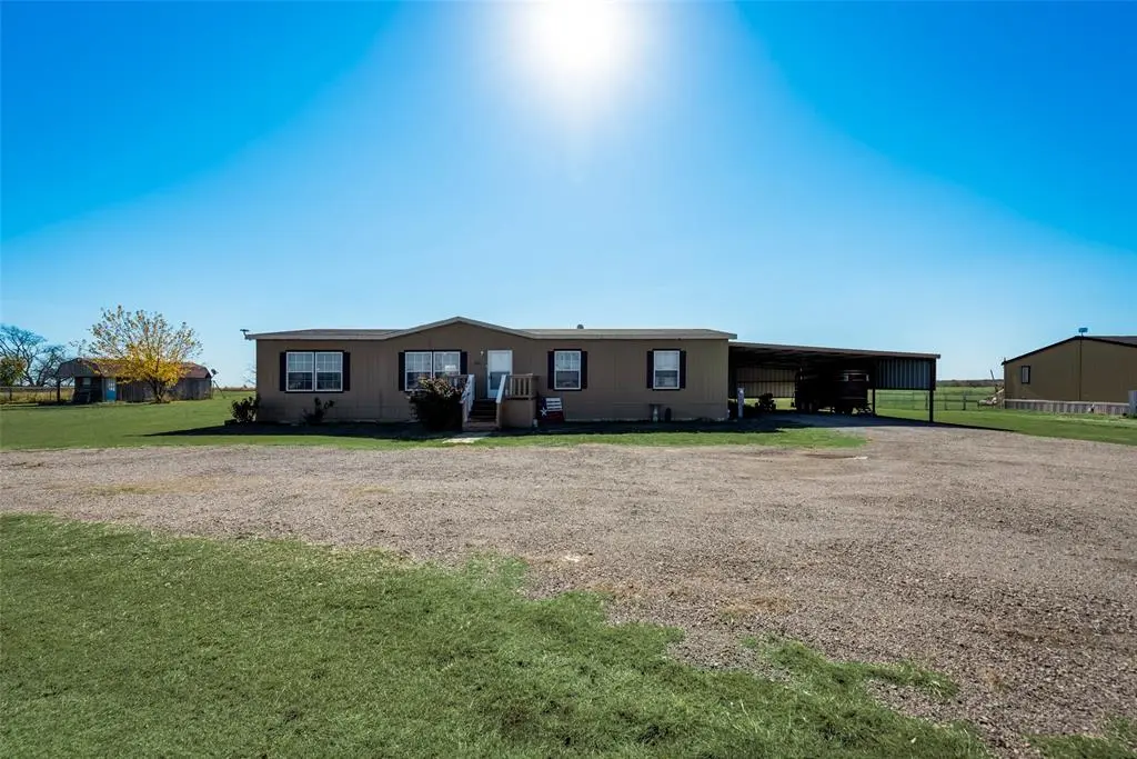 282 Private Road 4732, Rhome, TX 76078