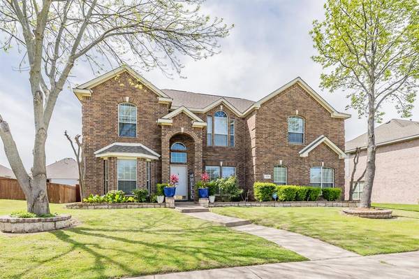 329 Crystal Lake Drive,  Desoto,  TX 75115