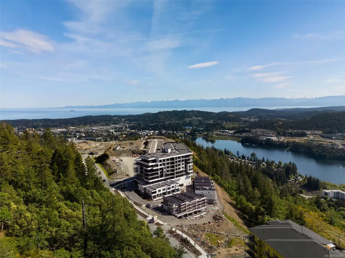 Langford, BC V9B 7E2,1810 Selenite Pl #218