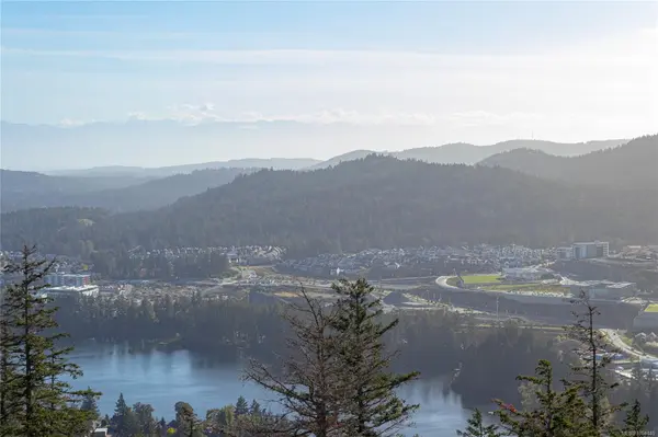 Langford, BC V9B 7E2,1810 Selenite Pl #218