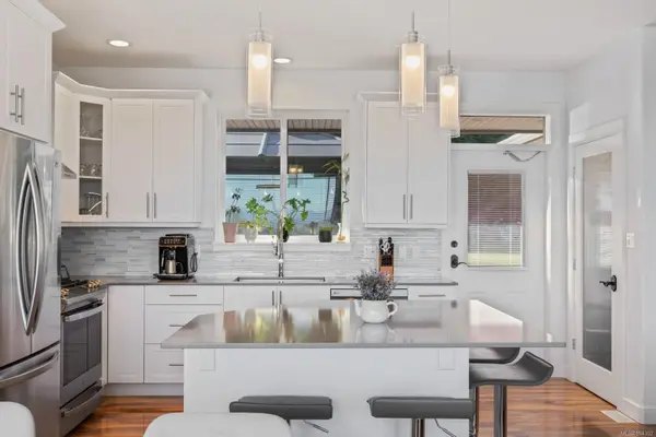 Campbell River, BC V9H 1W1,997 TIMBERLINE Dr