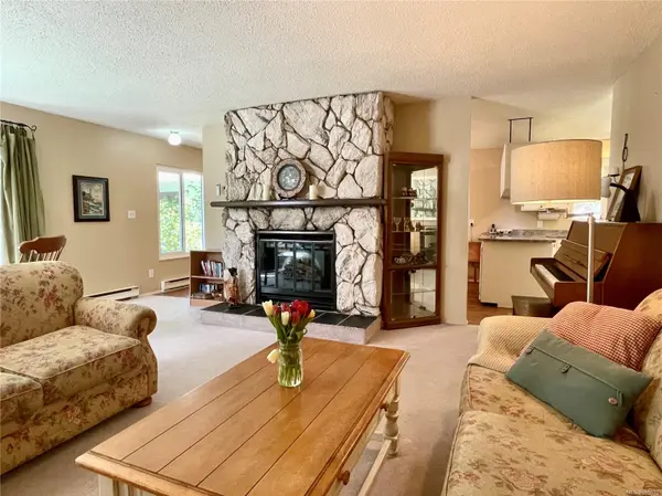 Comox, BC V9M 1Z4,546 Bambrick Pl