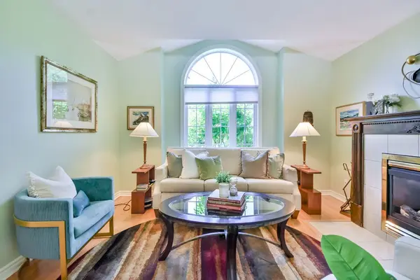 Oro-medonte, ON L0K 1E0,7 Blackcomb DR