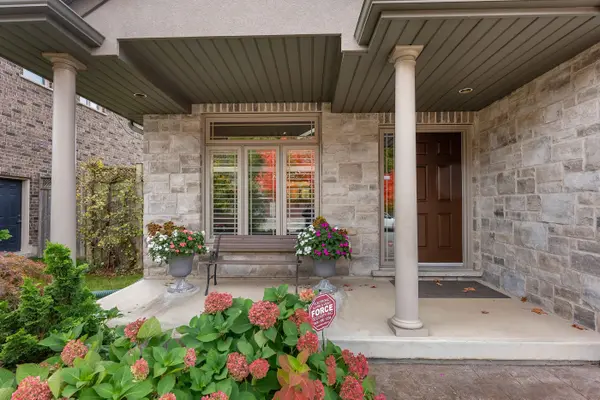 Niagara Falls, ON L2H 0E2,9148 Tapestry CT