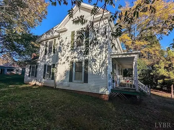 Phenix, VA 23959,201 Charlotte ST