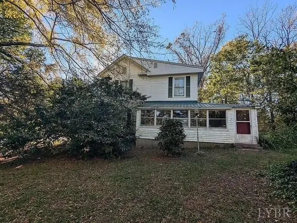 Phenix, VA 23959,201 Charlotte ST