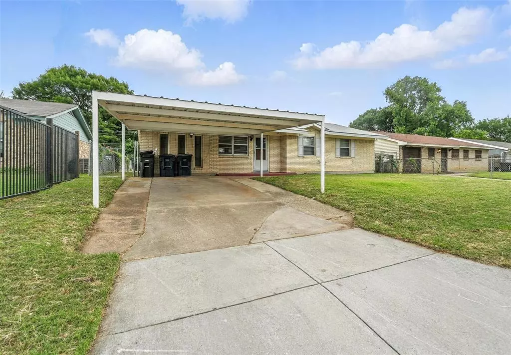 Fort Worth, TX 76119,3825 Carey Street