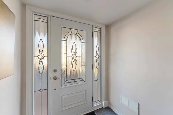 Overbrook - Castleheights And Area, ON K1K 3G9,732 Morin ST