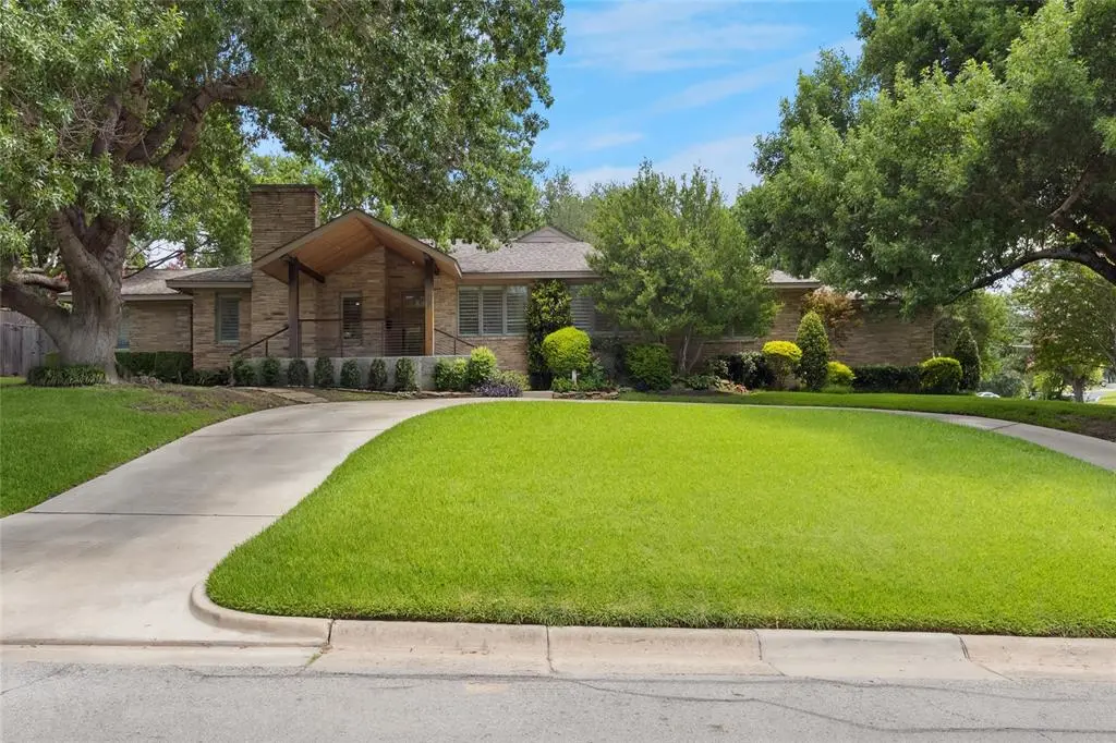 Fort Worth, TX 76109,3600 Encanto Drive