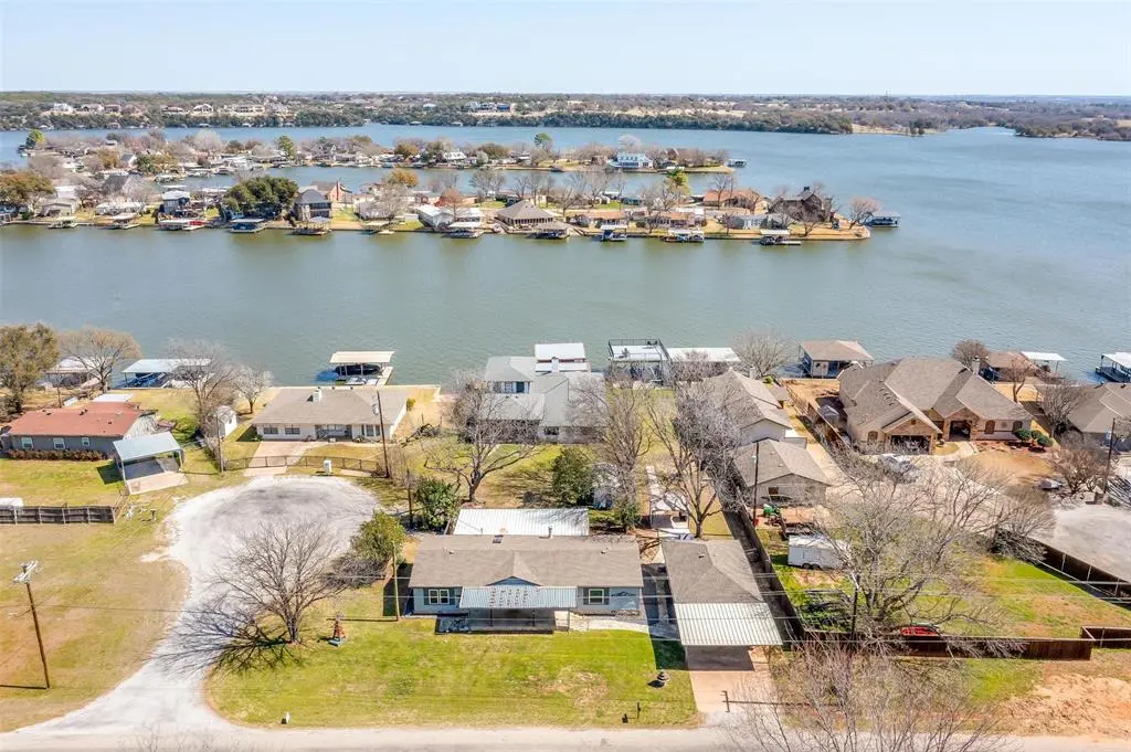 Granbury, TX 76048,1708 E Apache Trail