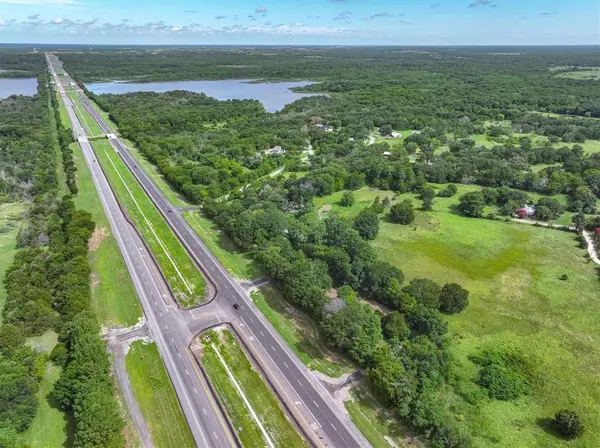 Kemp, TX 75143,15581 E Hwy 175