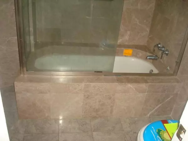 Hillsborough Twp., NJ 08844,919 Robin Rd