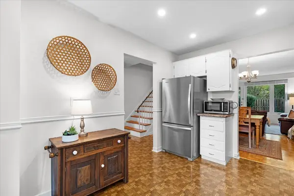 Richmond Hill, ON L4C 5C7,189 Springhead GDNS #61