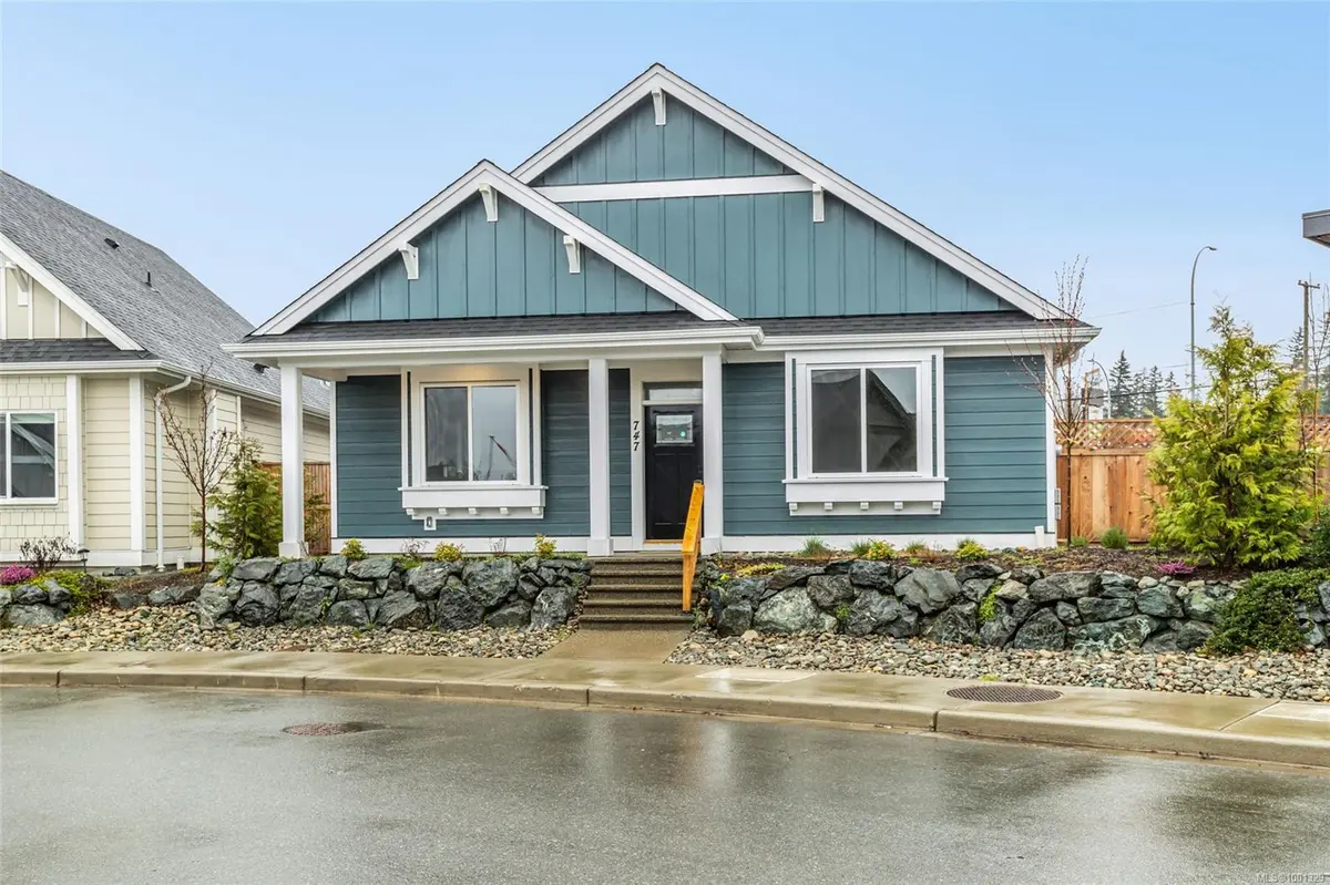 Parksville, BC V9P 2P9,747 Briarwood Dr
