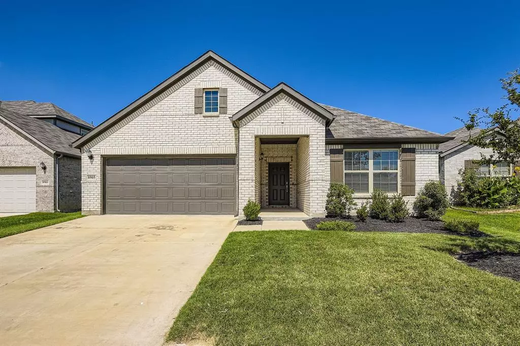 Fort Worth, TX 76131,8905 Copper River Drive